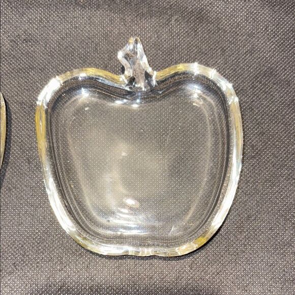 Elegant Glass Apple-Shaped Dishes - Picture 4 of 8